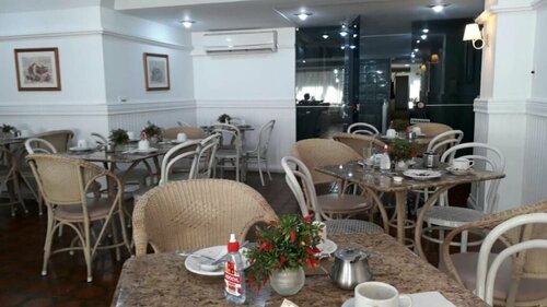 CHA Prime Curitiba, Забронировать Отель Куритиба - центр города 