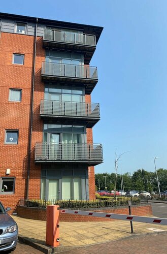 Station Side Penthouse, Забронировать Апартаменты/квартира Отели Вулвергемптона с парковкой, рядом с Футбольный клуб "Вулверхэмптон Уондерерс", Парковка