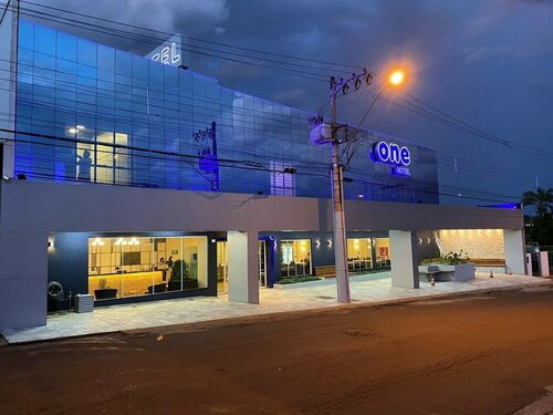 ONE HOTEL, Забронировать Отель Отели Минас-Жерайс с парковкой, Парковка