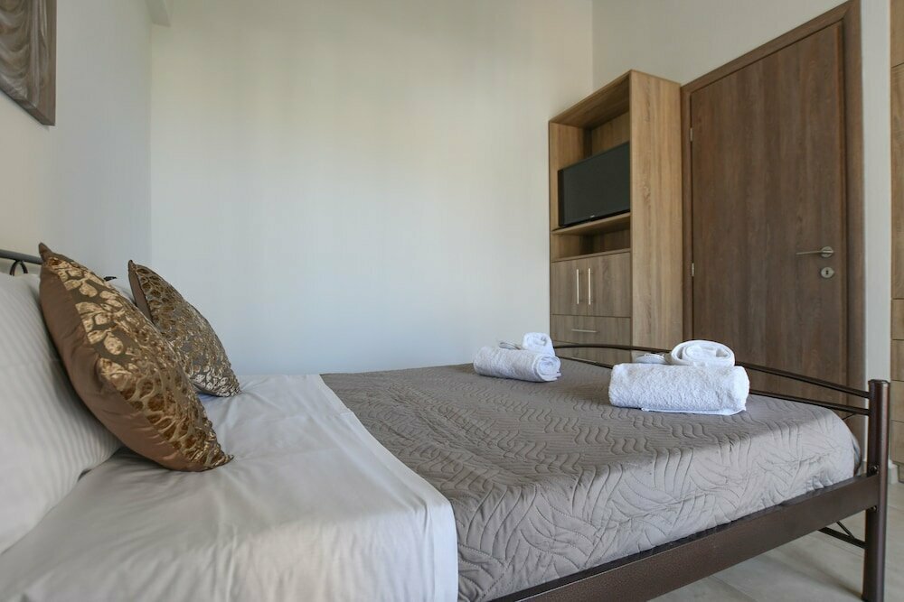 Orama Apartment