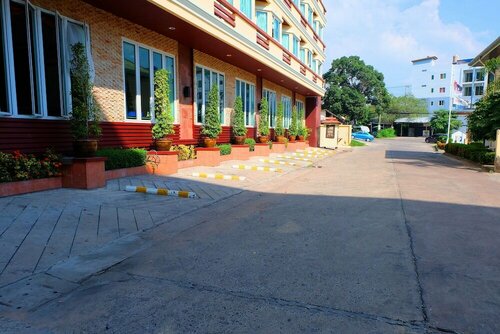 Sunday JA Plus Hotel, Забронировать Отель Отели Паттайя с бассейном, рядом с Арт Ин Парадайз, Бассейн