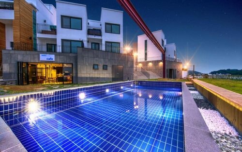 Geojae Oedo House Pension, Забронировать Отель Irun-myeon 