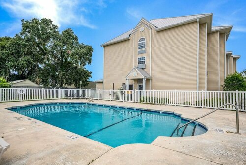 Microtel Inn & Suites by Wyndham Brunswick, Book Hotel Brunswick Georgia