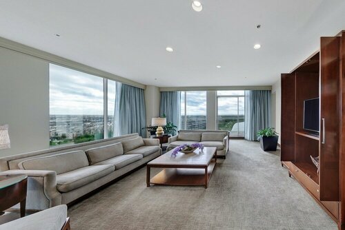 Renaissance Dallas North Hotel, Забронировать Отель Фармерс-Бранч Dallas - Fort Worth Metropolitan Area