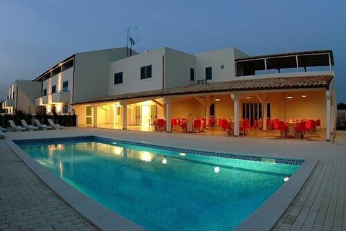 Parco Della Rocca, Book Hotel Hoteller i Sicilien med parkering, Parkering