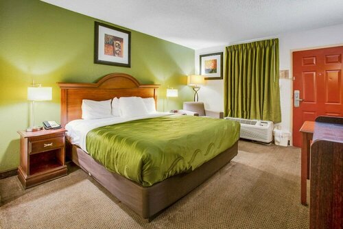 Quality Inn Fort Campbell, Boek Hotel Oak Grove Kentucky
