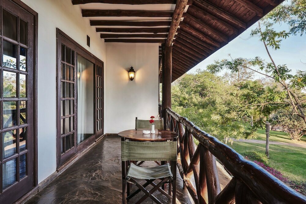 Safari Park Hotel