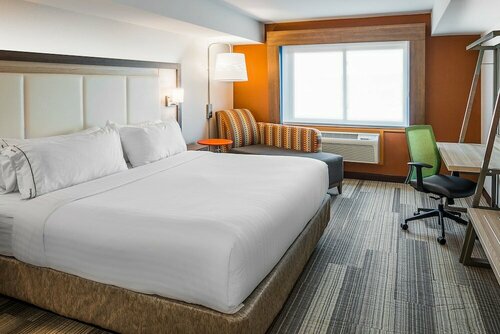 Holiday Inn Express & Suites S Lake Buena Vista by IHG, Book Hotel Hoteller i Kissimmee med pool, Swimmingpool