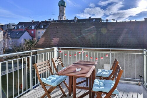 BRIGHT - Augsburg's Biggest - 4BR - Parking - Kitchen, Забронировать Отель Аугсбург Романтическая дорога