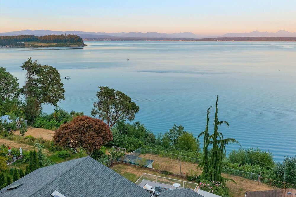 Views Seclusion & Cozy Island Comfort