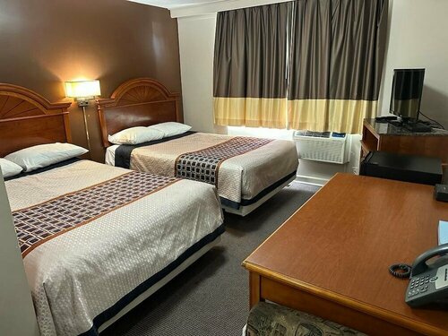 Bears den Lounge and Motel, Prenota Motel Hotel a Ontario con parcheggio, Parcheggio