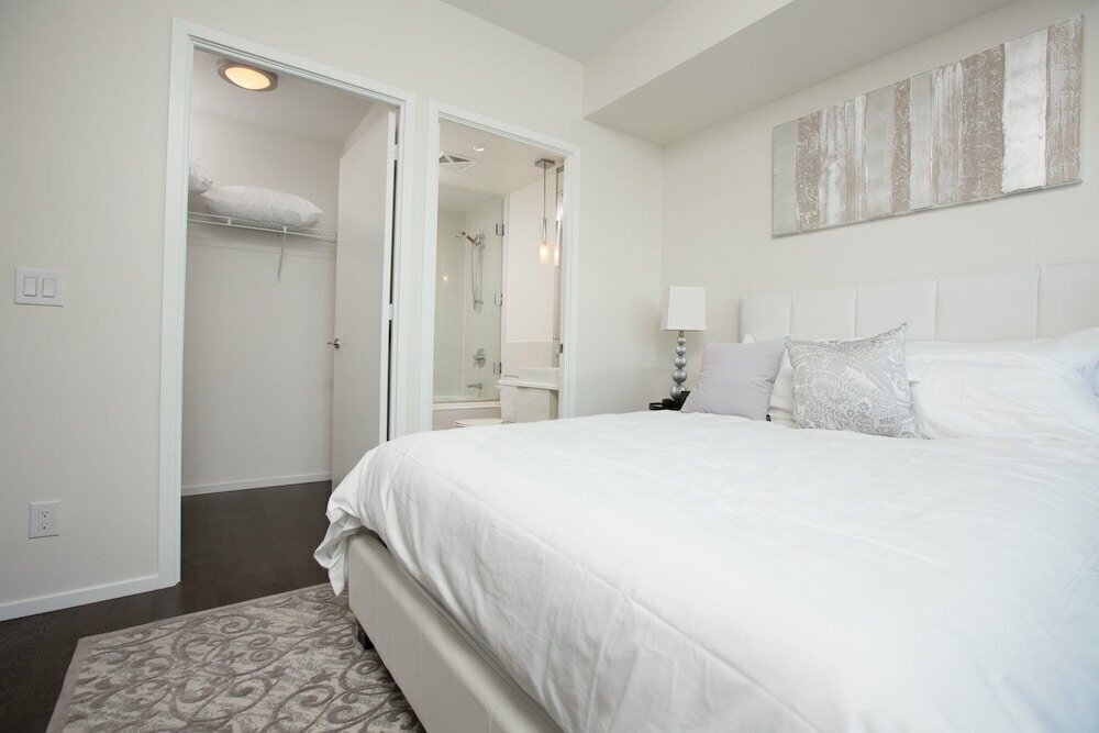 Applewood Suites - Ent. District Studio