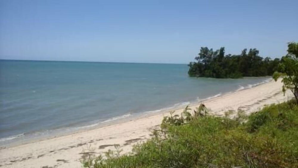 Caliente Beach Lodge