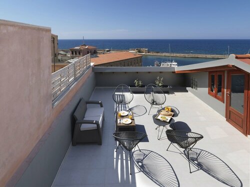 Astraia Residence