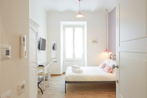 Colosseo Friendly Suite & Rooms, Забронировать Отель Сан-Джованни Рим, рядом с Колоссео