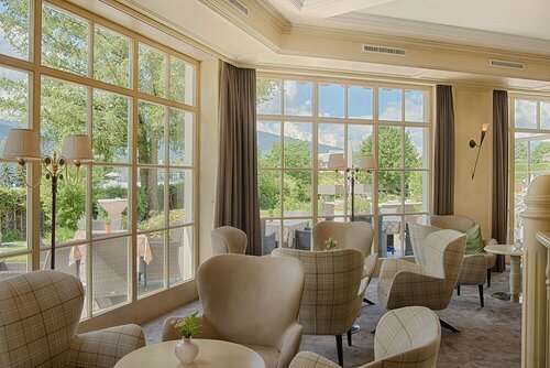 Majestic - Unique Spa Resort, Забронировать Курортный отель Отели План-де-Коронес с парковкой, Парковка