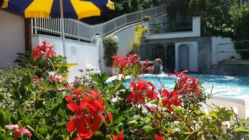 Hotel Terme Fiola, Забронировать Отель Казамиччола Терме остров Искья
