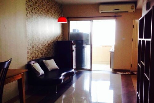 1 Bedroom at Supalai Park Srinakarin, Забронировать Отель Отели Провинции Бангкока с парковкой, Парковка
