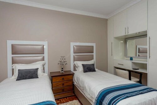 The Musafer Travel Lodge, Забронировать Гостевой дом Питермарицбург Midlands