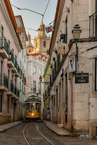 ON/SET Alfama - Lisbon Cinema Apartments, Забронировать Апартаменты/квартира Санта-Мария-Майор Лиссабон, рядом с Portas do Sol Belvedere