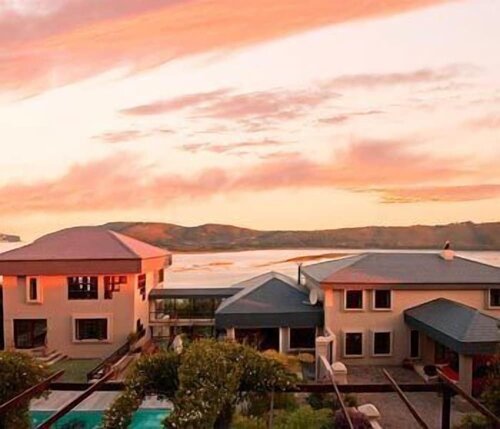 Kanonkop House, Reservar Casa de hóspedes Hotéis em Knysna com estacionamento, Estacionamento