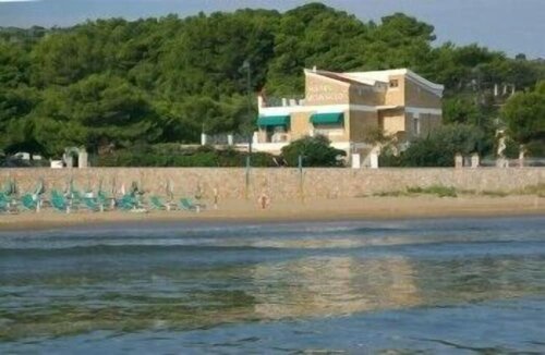 Vela Velo Beach, Book Hotel Hotels in Foggia with a Pool, Swimming Pool