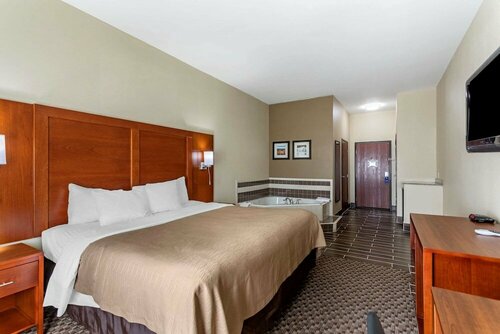 Days Inn & Suites Carbondale, Book Hotel Carbondale Illinois