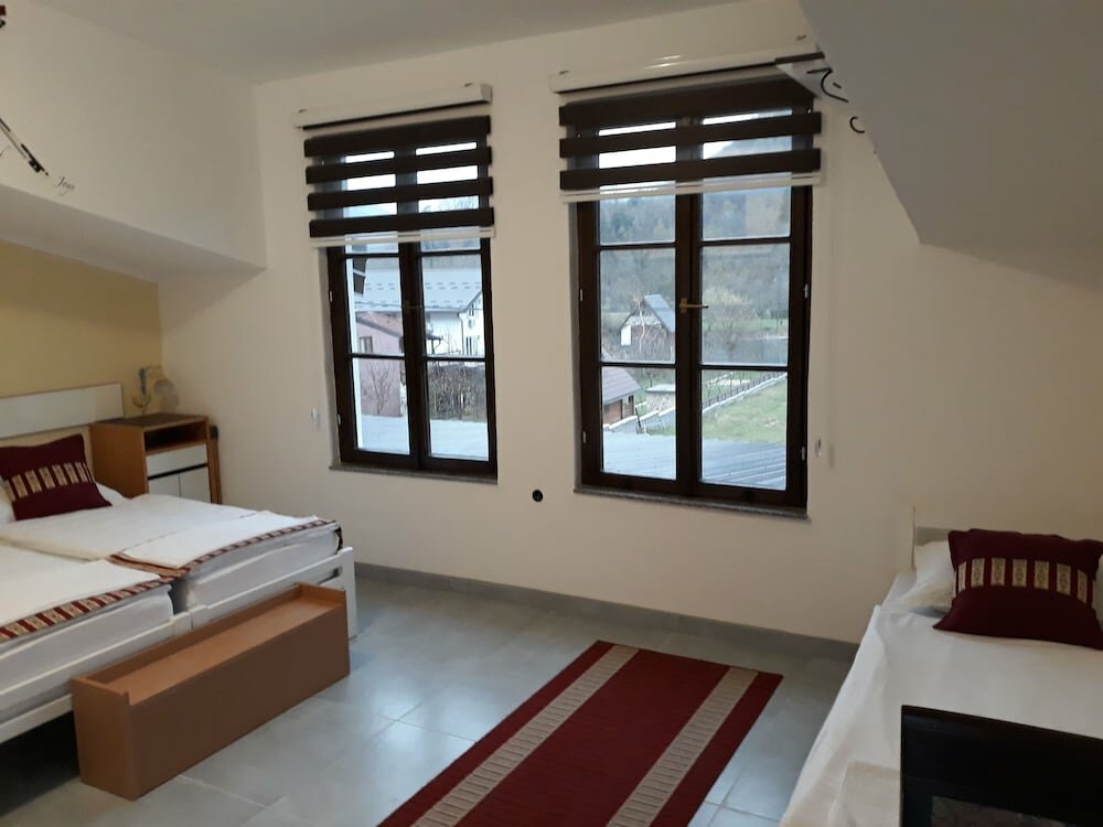 Neron Turist Center