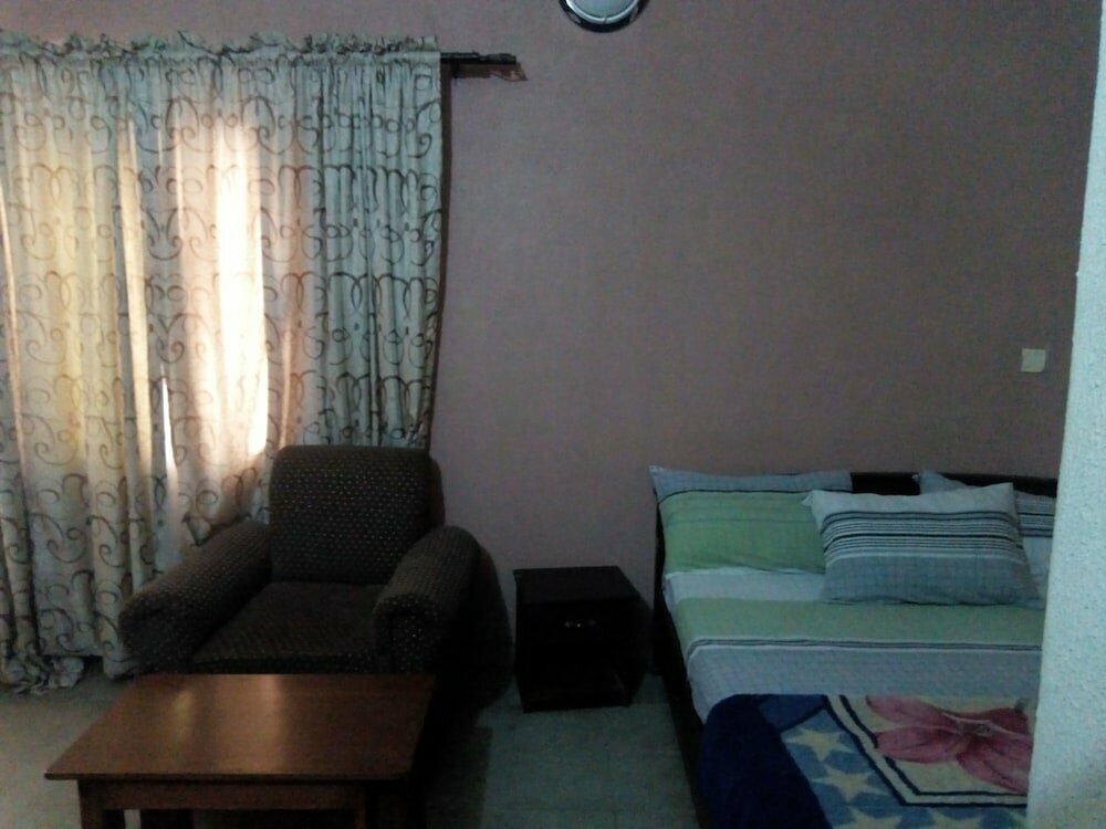 Prowess Hotel and Suites