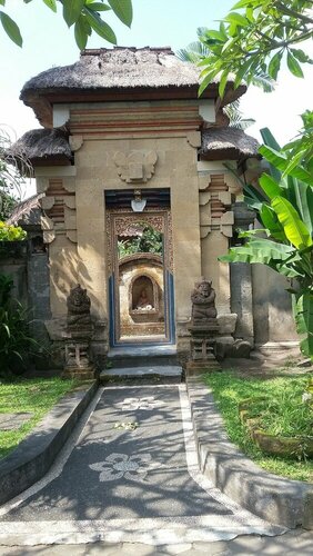 Lokasari Ubud, Забронировать Отель Отели Убуд с парковкой, рядом с Дворец Убуда, Парковка