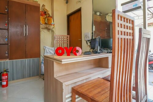 OYO 2178 Merthan House, Prenota Hotel Kerobokan Kelod Badung
