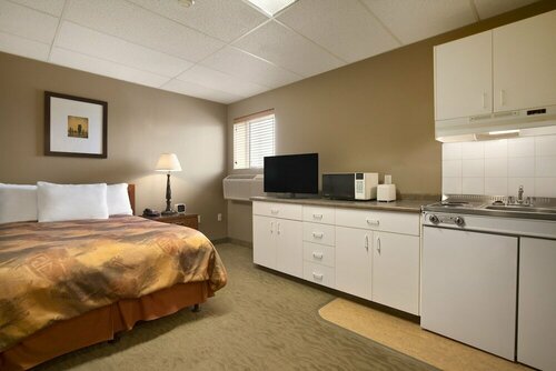 Central Suite Hotel, Rezerwuj Hotel Lloydminster Alberta