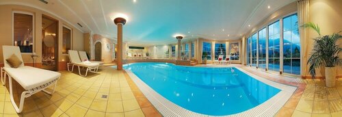 Alpenhotel Stefanie, Забронировать Отель Отели в центре Швендау, в центре