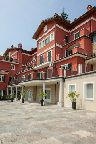 Novessentia, Đặt Nhà khách Ghiffa Lago Maggiore - Italy