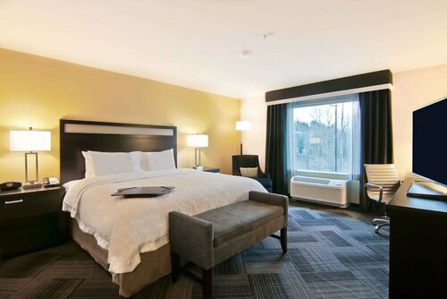 Hampton Inn & Suites Bellevue Downtown/Seattle, Забронировать Отель Отели Белвью с парковкой, Парковка