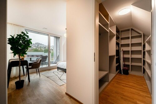 New high-end 2 BR Penthouse w Balcony, Prenota Appartamento Luxembourg Lussemburgo