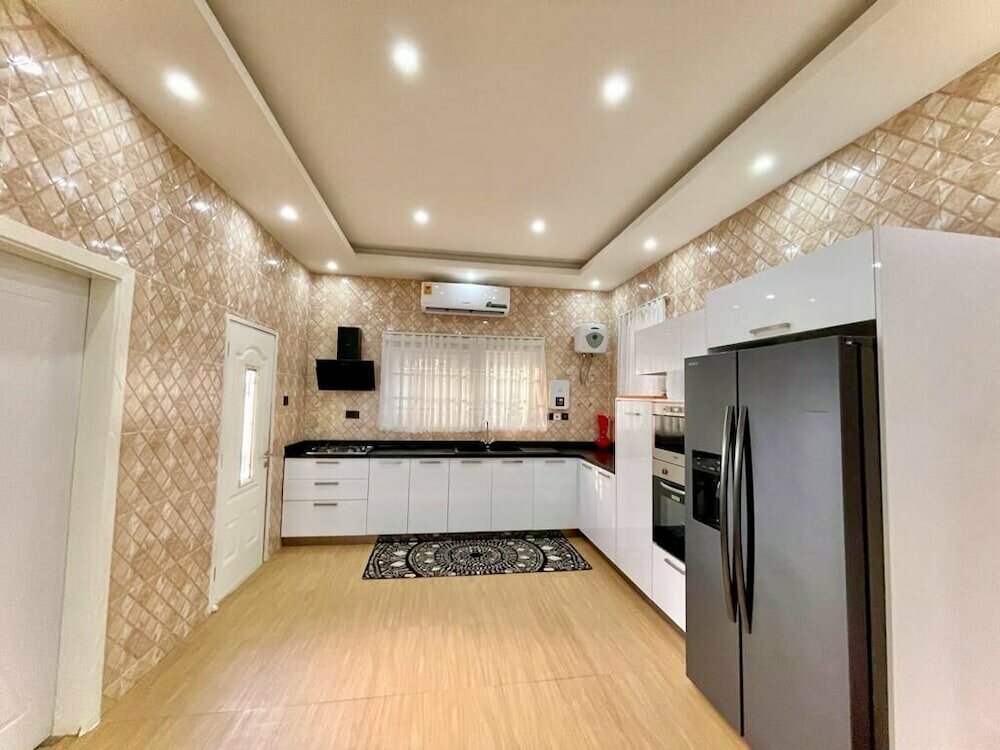 Empire Bay Beach Villa
