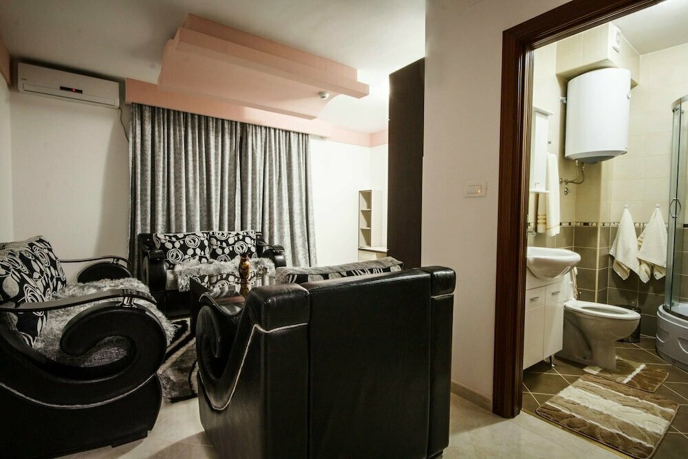 Hotel Oasis