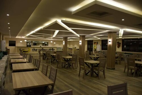 The Orchid Grand, Rezervovat Hotel Jinja Hotely....