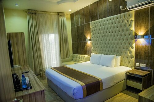 Bedouin Hotel & Suites, Забронировать Отель Отели Варри с бассейном, Бассейн