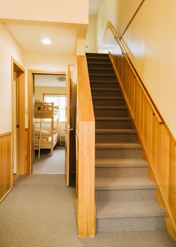 Yotei Townhouse - 2 bedrooms with covered BBQ deck, Забронировать Апартаменты/квартира Отели Нисеко с парковкой, Парковка