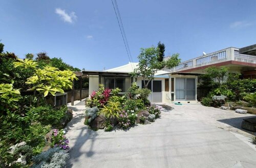 Kume Azuma Villa, Book Villa Hoteller i Okinawa med parkering, Parkering