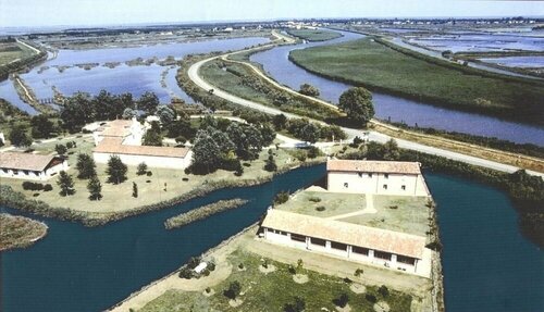 Hotel Rurale Canneviè, Забронировать Отель Отели Lidi di Comacchio с завтраком, Завтраки