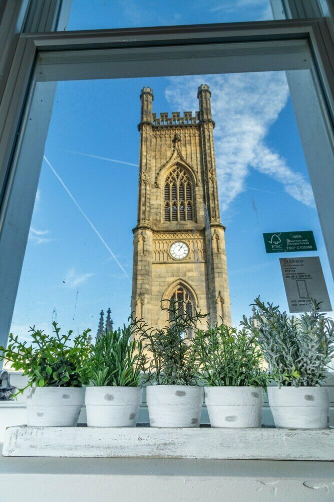 St Lukes Building