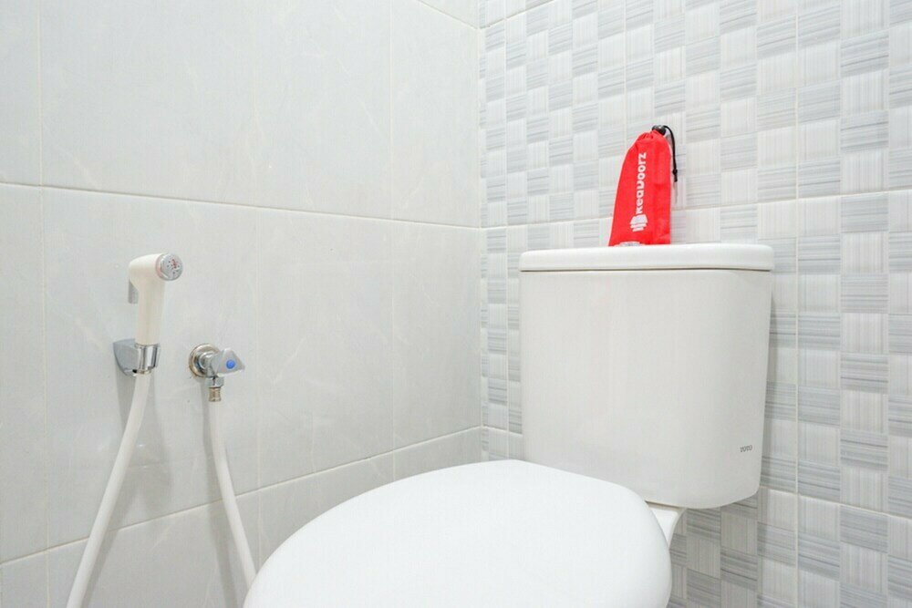 RedDoorz near Pacific Mall Tegal 2