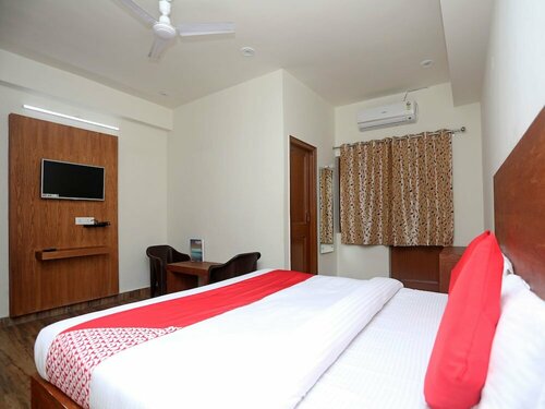 Oyo 18347 Hotel Mountain Inn, Забронировать Отель Раджпур штат Уттаракханд