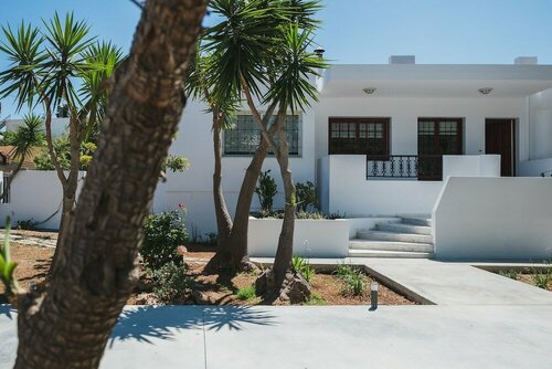 Mid-Century Modern Villa Vintage Charm, Забронировать Вилла Отели Малеме 4 звезды, 4*