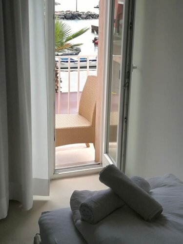 Hotel Club da Baia, Забронировать Отель Отели в центре Бренцоне-суль-Гарды с завтраком, отели в центре Бренцоне-суль-Гарды с завтраком