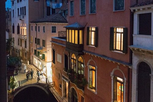 Venice Rialto Bridge View Apartments, Забронировать Апартаменты/квартира Сан-Марко Венеция