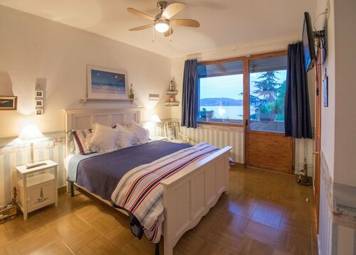 Villa Trasimeno, Забронировать Вилла Отели Озера Тразимено с парковкой, Парковка